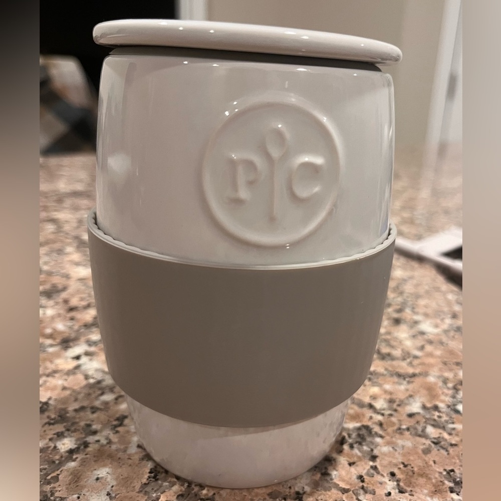 Pampered Chef Ceramic Microwave Egg Cooker (Brand New)
